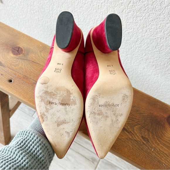 Donald Pliner Glenn Suede Heels Berry Red Size 9.5 - Picture 10 of 10